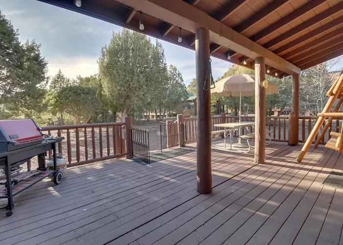 Close To Golf & Hiking: Show Family Holiday home