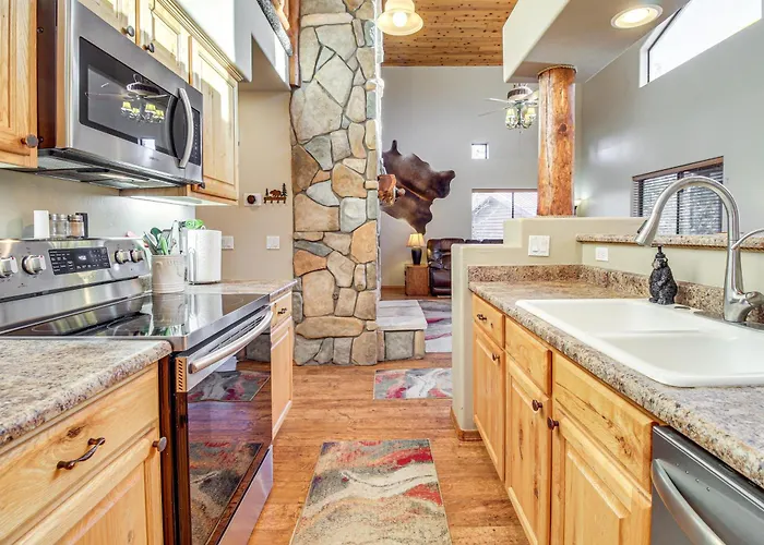 Holiday home Close To Golf & Hiking: Show Family